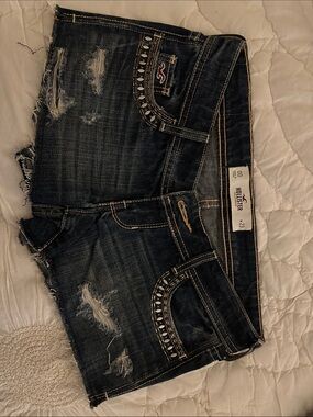 Low rise vintage Hollister Y2K Dark Blue  Denim Shorts w/ stud accents